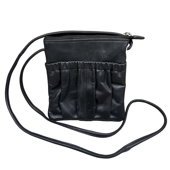 ILI New York Handbags - Vintage ILI New York Black Leather Crossbody Bag